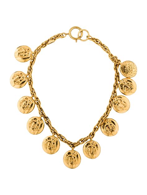 coco chanel necklace